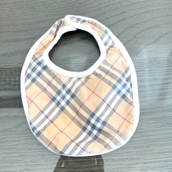 burberry bib